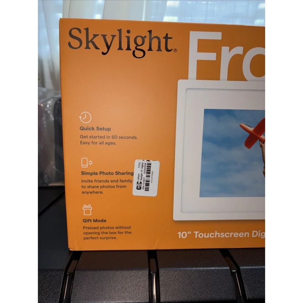 Skylight Frame WHITE 10 inch Wi-Fi Digital‎ Picture Frame NEW FACTORY SEALED